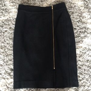 Wintery Banana Republic Zipper Skirt